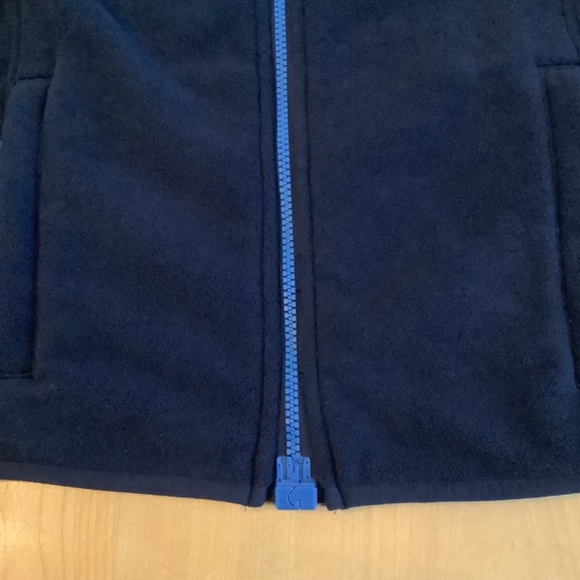 Vineyard Vines Fleece Vest and Polo Shirt - Picture 6 of 13
